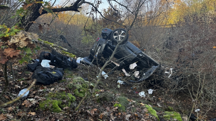 Kırklareli'nde SUV tipi aracın devrilmesi sonucu 8 düzensiz göçmen yaralandı | KIRKLARELİ