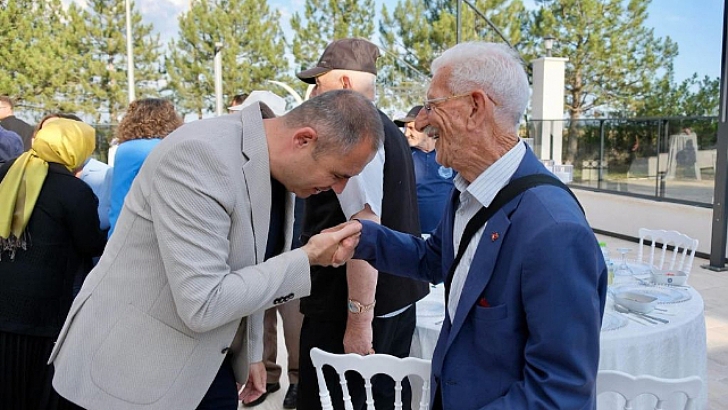 Kırklareli Protokolü Huzurevi Sakinleriyle Buluştu | KIRKLARELİ